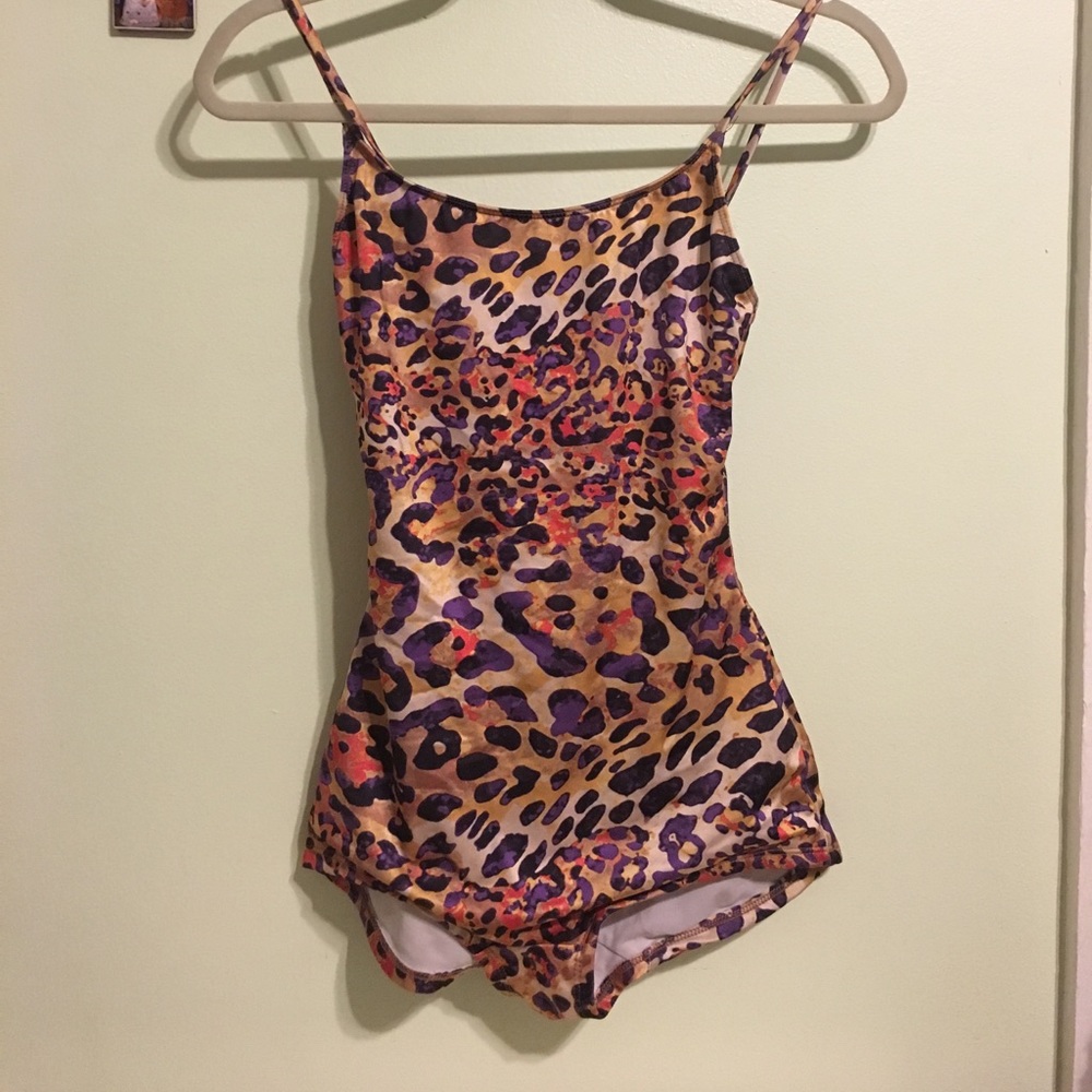 Onzie shortie.